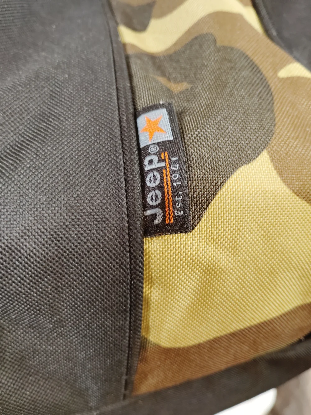 Jeep sturdy duffel